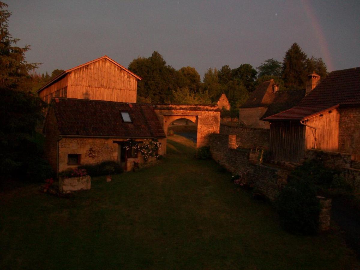 Saint-Amand-de-Coly Chambre D'Hotes Lasserre מראה חיצוני תמונה